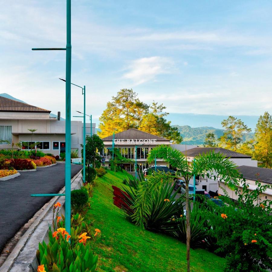 The Balcone Suites & Resort Bukittinggi Exterior foto